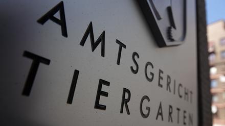 „Viel zu schnell gefahren“: Tödlicher Unfall mit Polizeiauto – Berliner Gericht verwarnt Beamten