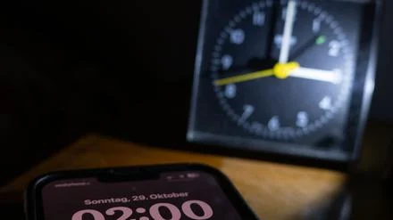 Verbraucher: Bahn, Rente, Sommerzeit – was sich im März ändert