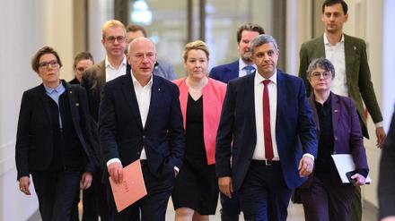 Sondierungen von Union und SPD: Was die Verhandler von Schwarz-Rot aus den Fehlern in Berlin lernen können