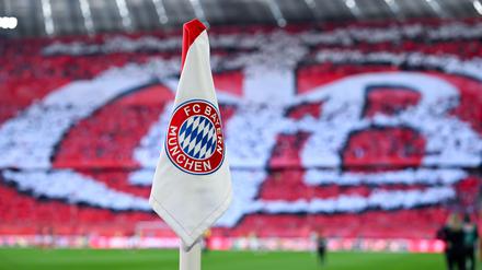 Fußball-Bundesliga: Fan nach Notarzt-Einsatz bei Bayern-Spiel stabil