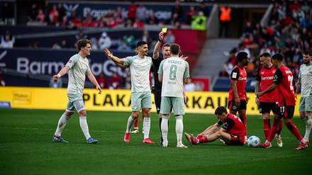 25. Spieltag der Fußball-Bundesliga: Leverkusen verliert gegen Bremen und Florian Wirtz