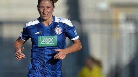 Fußball-Bundesliga der Frauen: Später Treffer: Turbine Potsdam verliert auch gegen Freiburg