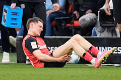 Leverkusen patzt, Wirtz geht an Krücken aus dem Stadion