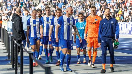 2. Bundesliga: „Schmerzhaft“: Hertha bleiben nur Durchhalteparolen
