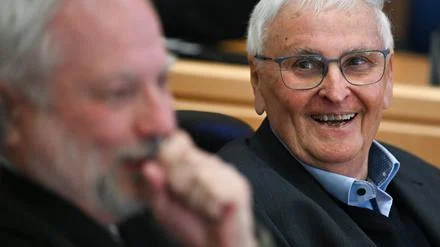 Umstrittene DFB-Zahlung von 2005 an die FIFA : Gericht will Verfahren gegen Zwanziger einstellen