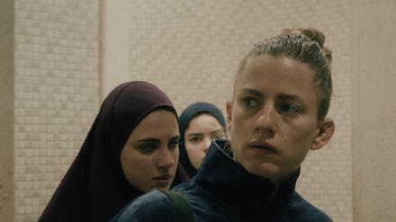 Culture-Clash-Drama „Mond“ im Kino: Hilferufe aus dem Goldenen Käfig