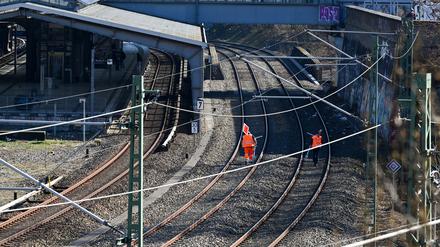Verkehrschaos in Berlin: Dauer der Ringbahn-Sperrung im Westen weiter unklar