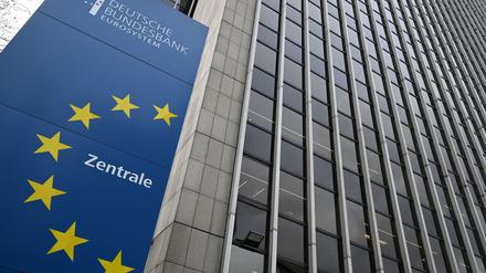 Vorhandene Bankeinlagen gleichen Defizite aus: Schuldenberg Deutschlands weiter gewachsen