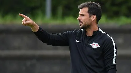 Fu&szlig;ball-Bundesliga: L&ouml;w legt los: F&uuml;nf Baustellen des neuen Leipzig-Trainers