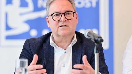 Fußball-Regionalliga: Aufstiegsgipfel der 3. Liga: Zwei Vorschläge zur Diskussion