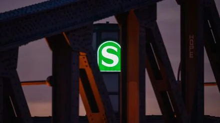 Linie S85 auch nach Reparatur außer Betrieb: Signalstörung lähmt Berliner Nahrverkehr am Montag