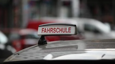 Rund 38 Prozent mehr als 2020: Preise für Führerscheine steigen erneut stark