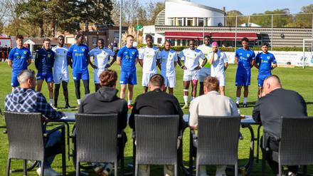 Kuriose Teambildung: Nach Aufruf im Internet: Regionalligist findet neue Spieler