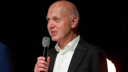 Gespräche laufen: DFB-Präsident Neuendorf: Zeitnahe Entscheidung bei Völler