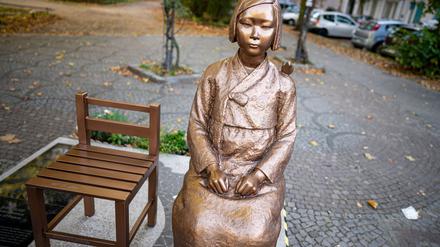 Eilantrag: „Trostfrauen“-Denkmal darf noch bis September bleiben