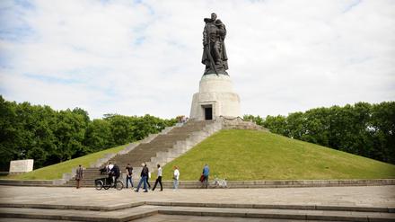 Gedenken zu 80 Jahren Kriegsende am 8. Mai: „Der Senat von Berlin lädt keine offiziellen Vertreter anderer Staaten ein“