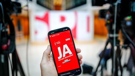 Regierungsbildung: SPD sagt Ja zu Koalition – Klingbeil soll Vizekanzler werden