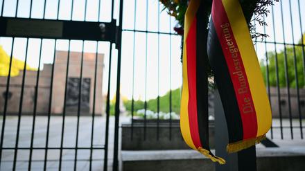 Zahlreiche Veranstaltungen: 1900 Polizisten bei Gedenken an Kriegsende 1945 in Berlin