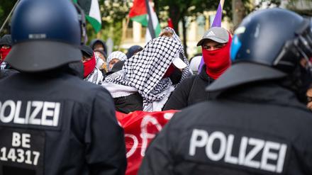 Schwer verletzter Polizist bei Nakba-Demo: Berliner CDU will Versammlungsrecht verschärfen