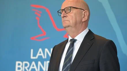 Verfassungsschutz-Affäre: Regierungschef bedauert Rücktritt: „Traum begraben“