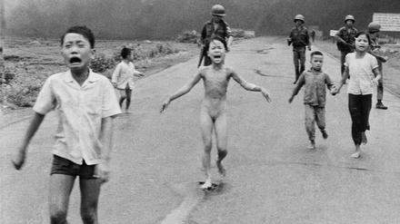 Zweifel an Urheberschaft: Kontroverse um berühmtes Vietnamkrieg-Foto „Napalm-Mädchen“