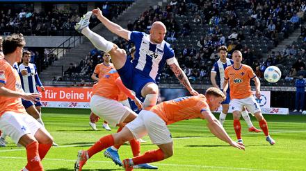 Zweite Fußball-Liga: Leistner bleibt bei Hertha - Bouchalakis und Prevljak gehen
