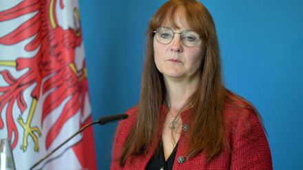 Verfassungsschutz-Affäre: Ministerin zu Rücktritt: Geschlossenheit nicht im Weg stehen