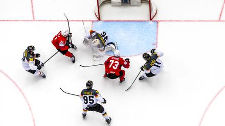 &bdquo;Haben es komplett aus der Hand gegeben&ldquo;: DEB-Team nach 1:5 gegen Schweizer ratlos