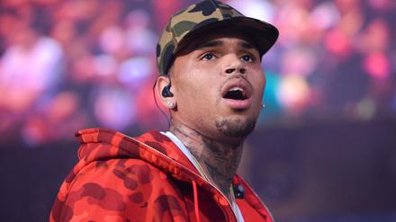 Prügelattacke in Nachtclub: US-Sänger Chris Brown muss in Großbritannien in U-Haft