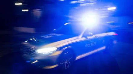 Angriff in Berlin-Schöneberg: Unbekannter sticht mit Messer auf 19-Jährigen ein