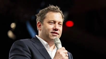 SPD-Chef kritisiert CDU-Haltung: Lars Klingbeil will AfD-Verbot prüfen lassen