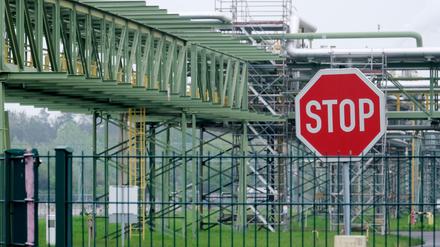 Sorge um Industriestandorte: Chemiegewerkschaft: Eine Baustelle nach der anderen im Osten