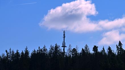 Netzverf&uuml;gbarkeit: Handynutzer sollen Funkl&ouml;cher aufsp&uuml;ren