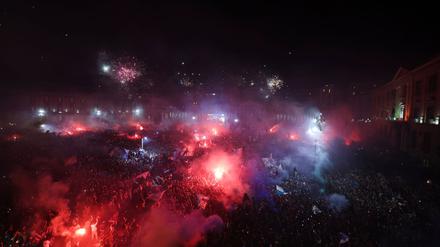 Entscheidung in Serie A: Neapel feiert Meistertitel: Jubel, Verletzte und Waffenfunde