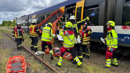 Katastrophenschutzübung: 350 Einsatzkräfte üben Katastrophenfall im Kreis Oberhavel
