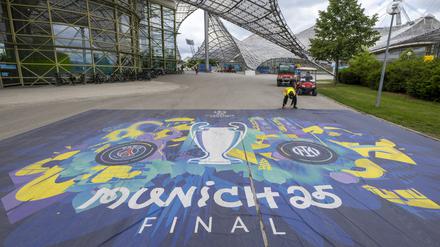 Champions-League-Finale in M&uuml;nchen: Olympiapark schlie&szlig;t Eing&auml;nge wegen Fan-Ansturms zum Public Viewing