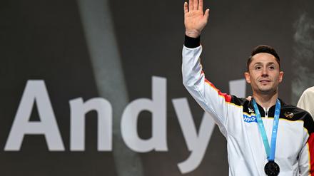 Turn-EM in Leipzig: Titel und Tr&auml;nen: Dunkel bejubelt EM-Gold, Toba tritt ab