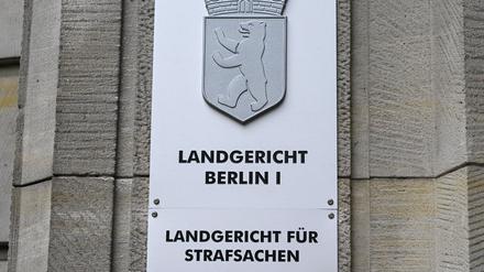 Rassistischer Angriff auf Nachbarn?: 35-jähriger Angeklagter sagt vor Berliner Landgericht aus