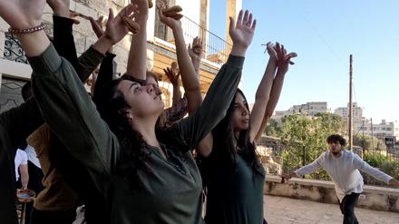 Rebellion mit Reispaste: Die neue Ausstellung bei Spore will die Welt verändern