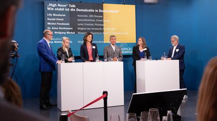 „Ich kann nur Mensch sein, dank dieser Demokratie“: Demokratie-High-Noon beim Tagesspiegel-Sommerempfang