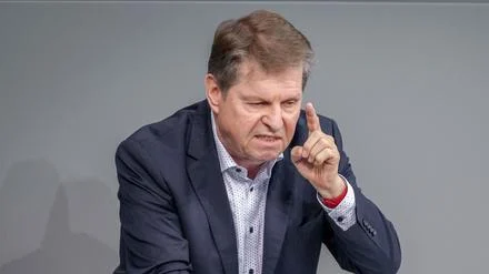 Zunehmend in der Kritik: Stegner muss offenbar Geheimdienst-Kontrollgremium verlassen