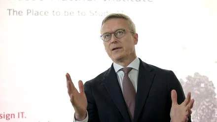 K&uuml;nstliche Intelligenz: Bund will mehr Geschwindigkeit bei Digitalisierung und KI