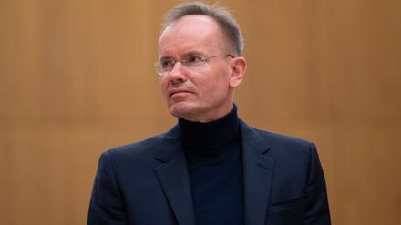 Verschwundene Milliarden: Wirecard-Prozess: Insolvenzverwalter als Zeuge im Gericht