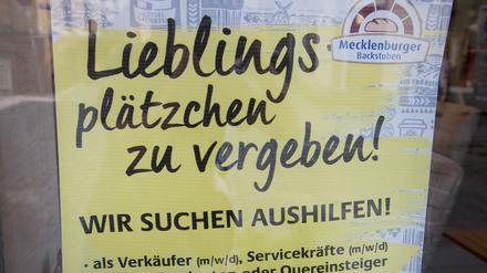Zusatzleistungen als Anreiz: Womit Arbeitgeber in Stellenanzeigen locken