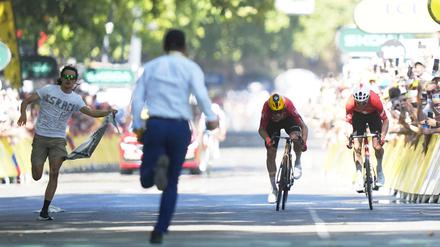 Tour de France: „Respekt“: Pogacar stürzt und bedankt sich bei Konkurrenten