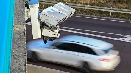 Fahndung nach Kriminellen: Polizei sucht tausendfach nach Kennzeichen gestohlener Autos