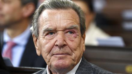 Gesundheitlich angeschlagener Altkanzler: Schröder will doch im Nord-Stream-2-U-Ausschuss aussagen – stellt aber Bedingungen