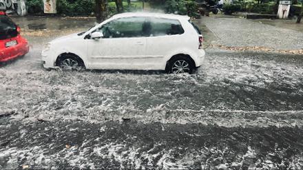 Unwetterwarnung am Nachmittag: Schweres Gewitter mit Starkregen im Norden Berlins