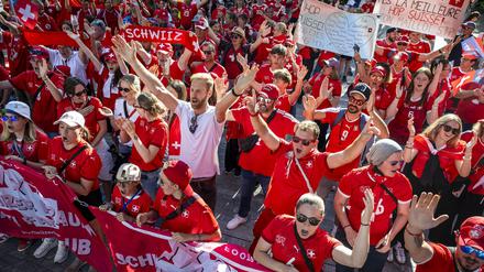 Fußball-EM: Schweizerinnen gegen Spanien: Bern will durchfeiern