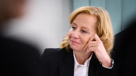 Teilerfolg für Ex-Intendantin: 18.300 Euro – RBB muss Schlesinger einen Monat Ruhegeld zahlen